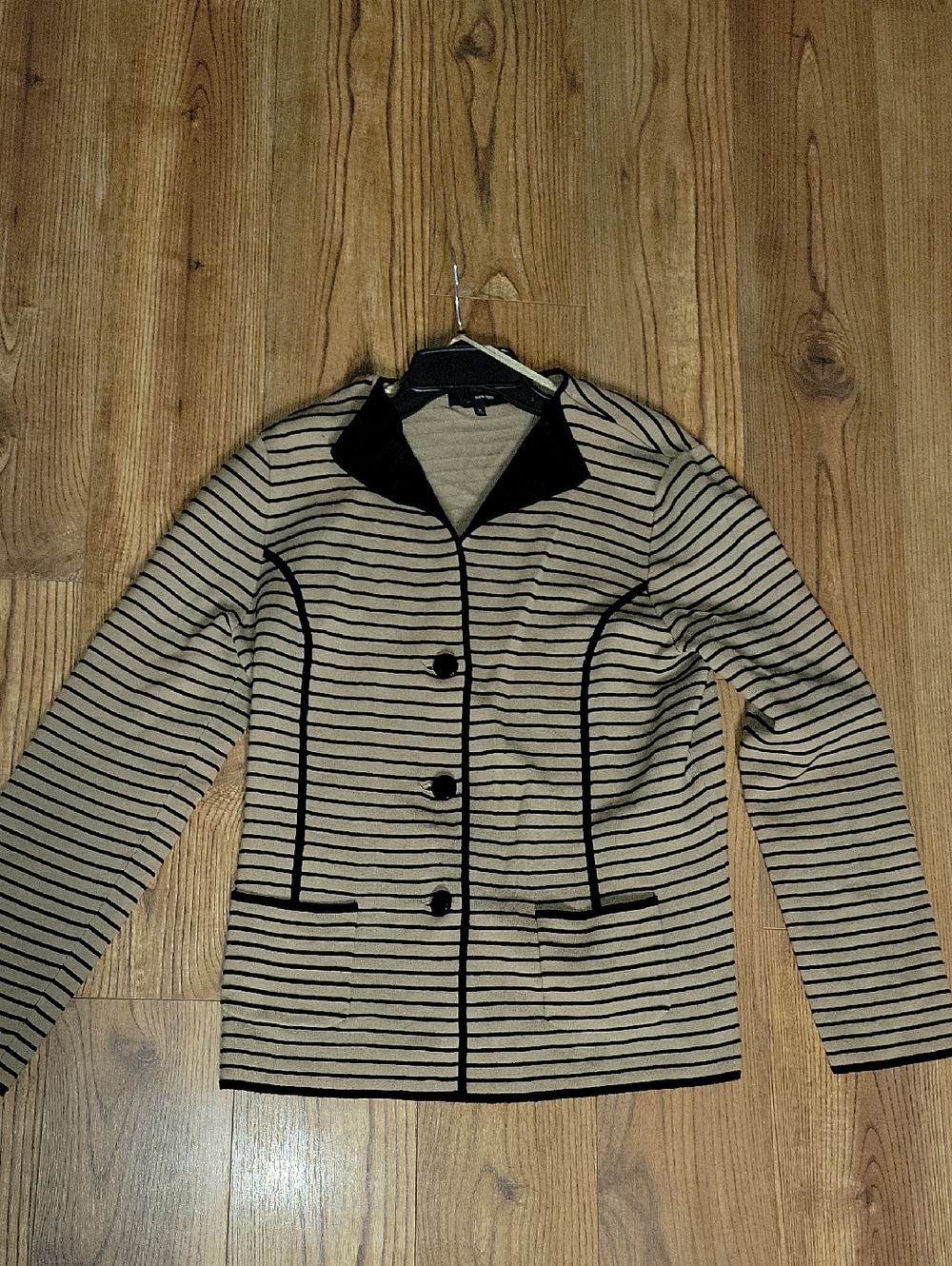 Jones New York Beige and Black Striped Knit Blazer